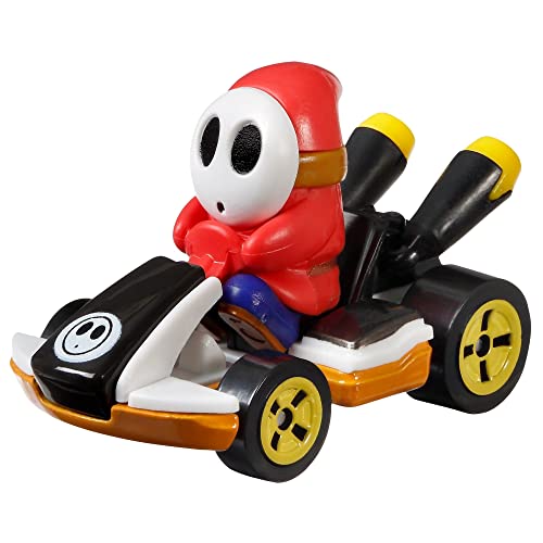Hot Wheels Modellino Diecast Shy Guy Rosso Versione Standard Kart Da Super Mario Kart - Scala 1:64 Lunghezza 5Cm