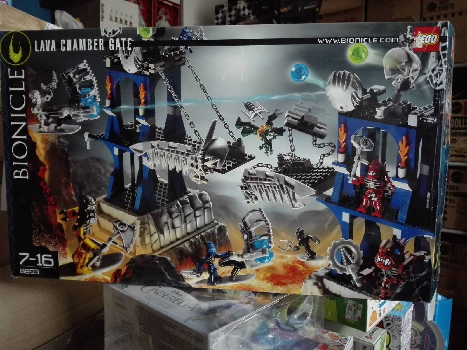 LEGO 8893 BIONICLE LAVA CHAMBER GATE