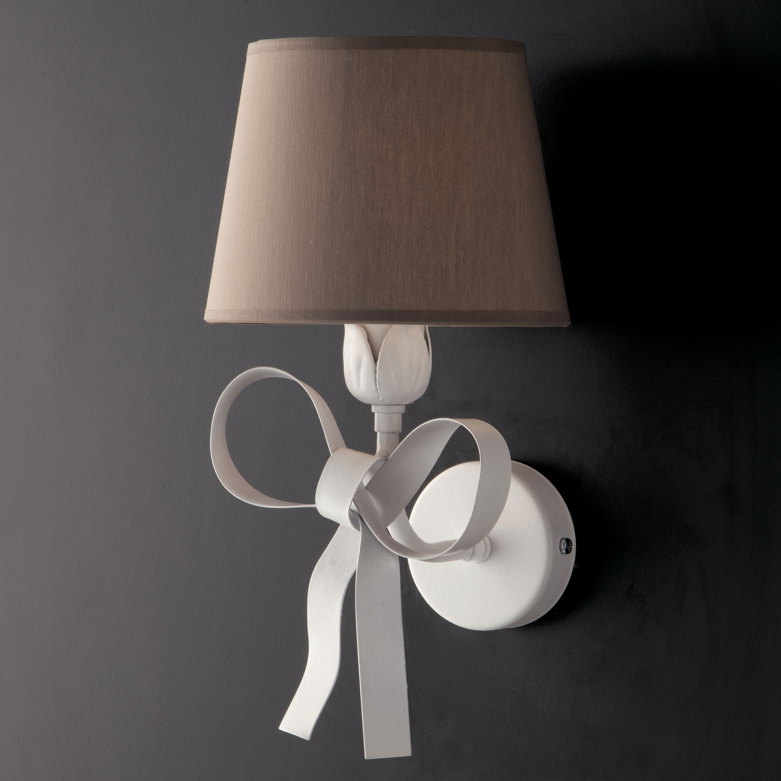 Bonetti Illumina Applique da parete moderna in metallo con decorazione shabby pa