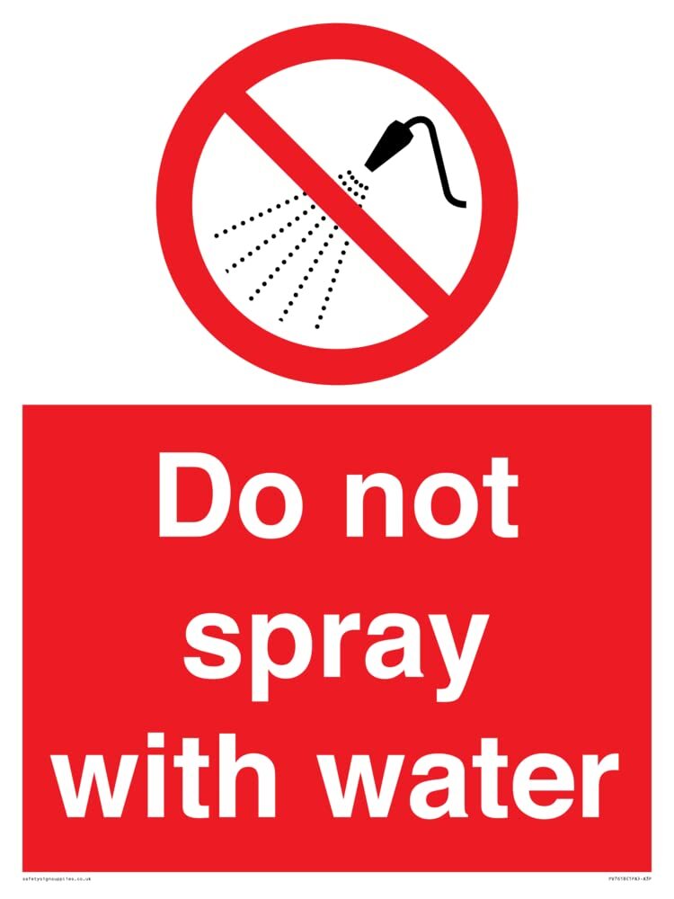 Cartello "Do not spray with water" – 300 x 400 mm – A3P