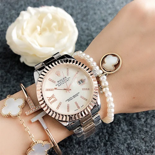 2023 New Fashion Women Men Watch Mens Womens Watches Luxury Classic Retro Casual Big Diamond Orologi Da Polso