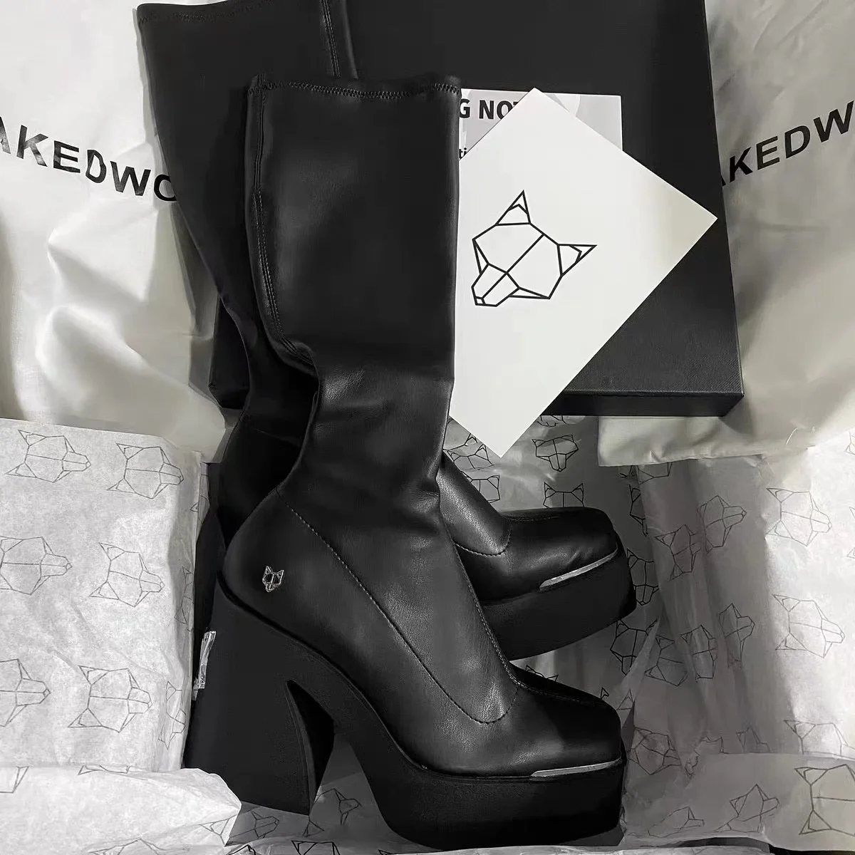 2024 Ladies Naked Wolfe Sassy Stretch Platform Boots Sugar Booties Portaspezie Stivale Da Cowboy Slouchy Stabile Slouchy