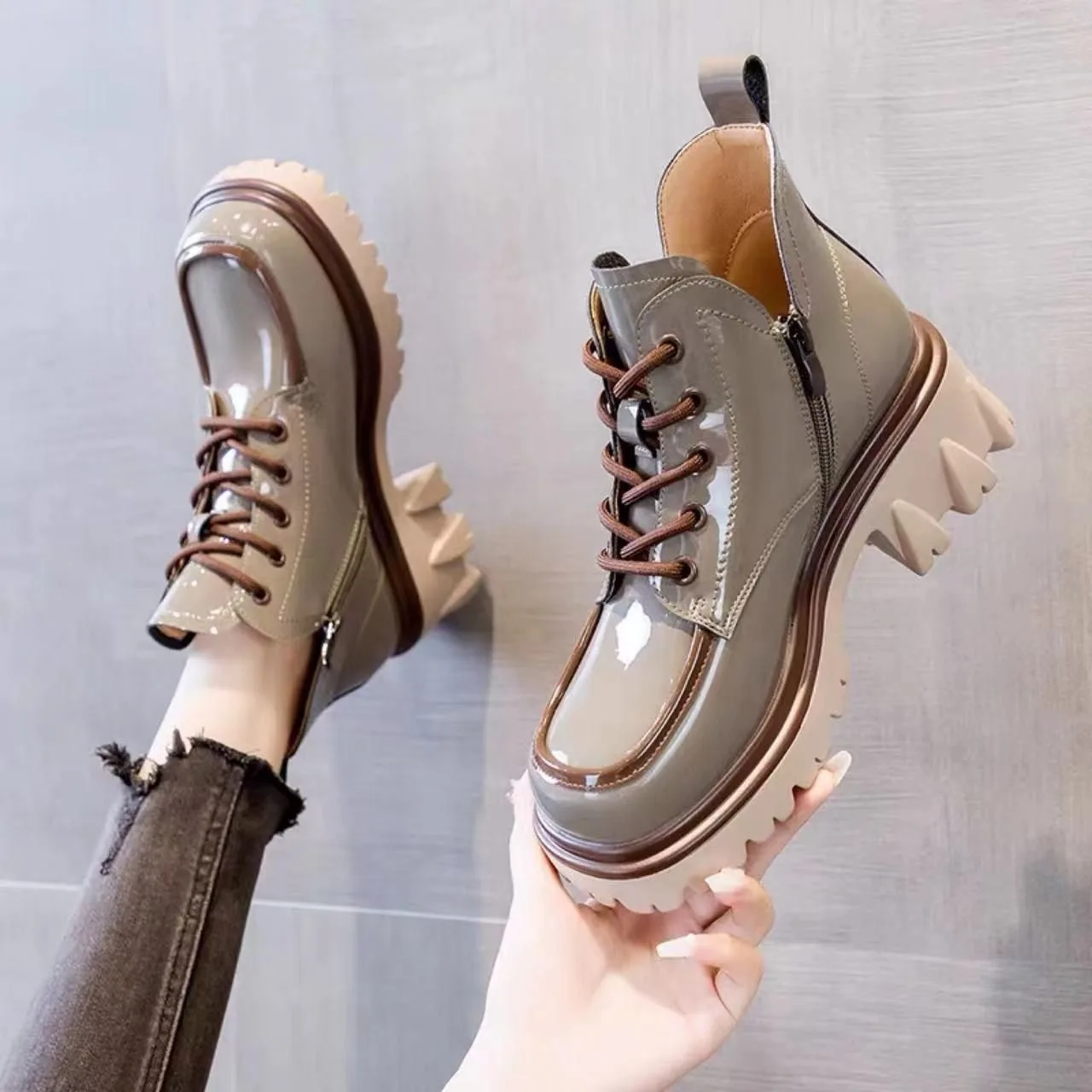 Stivali Con Suola Spessa Donna Primavera E Autunno 2023 Nuovo Stile Britannico Testa Tonda Altezza Stivaletti Chelsea Stivaletti Per Donna