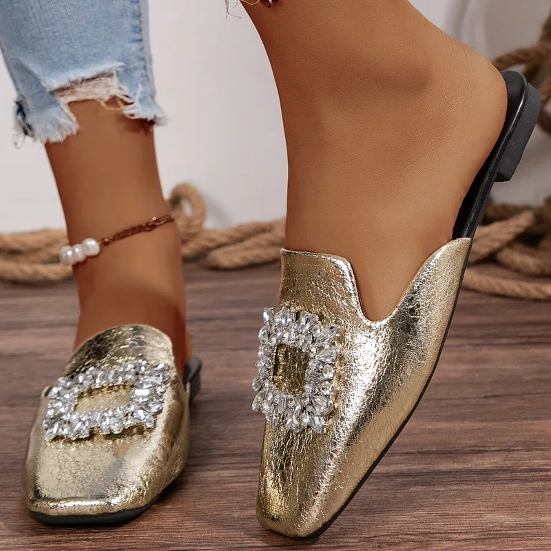 2024 Summer New Mules Crystal Slingback Dress Flip Flop Designer Femminile Mary Jane Square Toe Scarpe Basse Sandalspantofole Da Donna