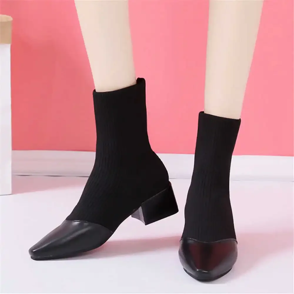 Tacchi Medi Sexsi Sneakers Bianche Da Donna Stivali Estivi Da Donna 2024 Scarpe Sneakers Alte Bianche Sport Modelli Originali Besket