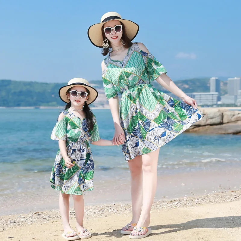 Abiti Mamma E Figlia Abiti Coordinati Per La Famiglia Abiti Estivi Per Le Vacanze Al Mare Abbigliamento Per La Famiglia Mamma Vestiti Per Bambini