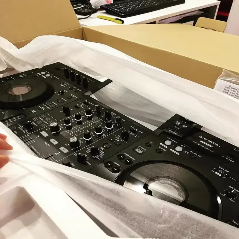 Saldi Scontati Xdj-Rx3 Controller Rekordbox Con Custodia Flt Xdjrx3