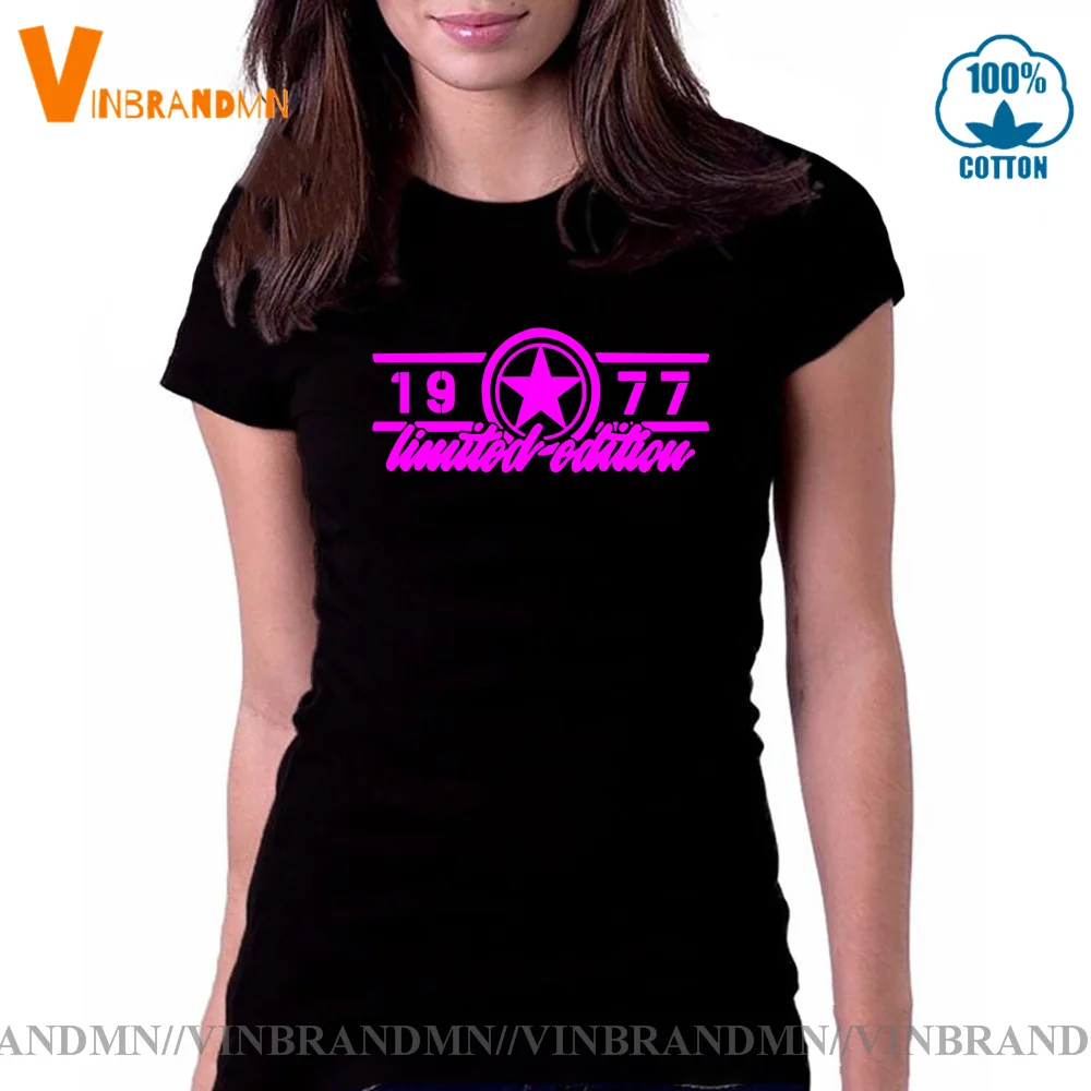 T-Shirt Nata Nel 1977 T-Shirt Made In 1977 Regalo Di Compleanno Della Mamma Abbigliamento Anni '70 T-Shirt A Maniche Corte Da Donna In Edizione Limita