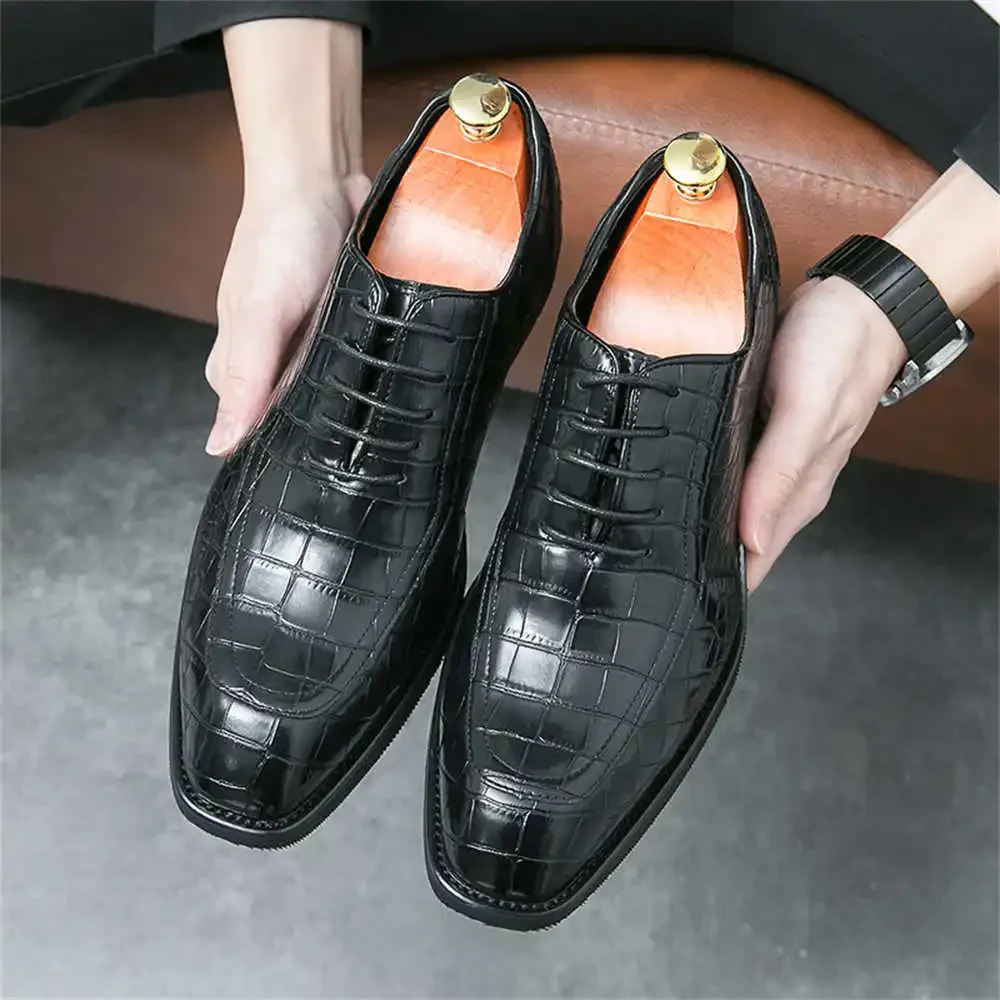 Lace Up Mid-Heeled Basketball Kids Mens Scarpe Formali Mens Pink Dress Shoes Sneakers Sports Tnis Overseas Luxe Outside Tenks