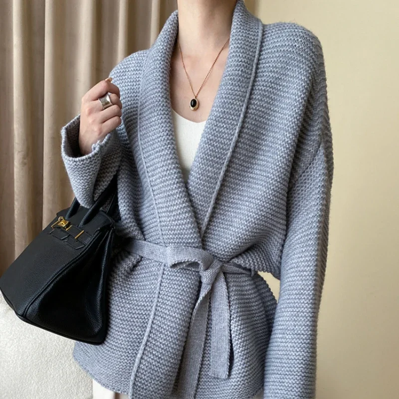 Cardigan Lavorato A Maglia Maglione Allentato Con Lacci In Vita Retrazione Cardigan Autunno New Grey Warm Fashion Cappotti Per Le Donne 2023