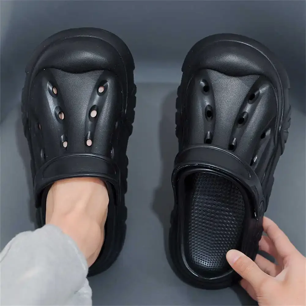 Black Cloggs Sneakers Pantofole Da Uomo Bianche Sandali Da Spiaggia Da Uomo Scarpe Infradito Uomo Sport A Basso Costo Sneskers Grassi