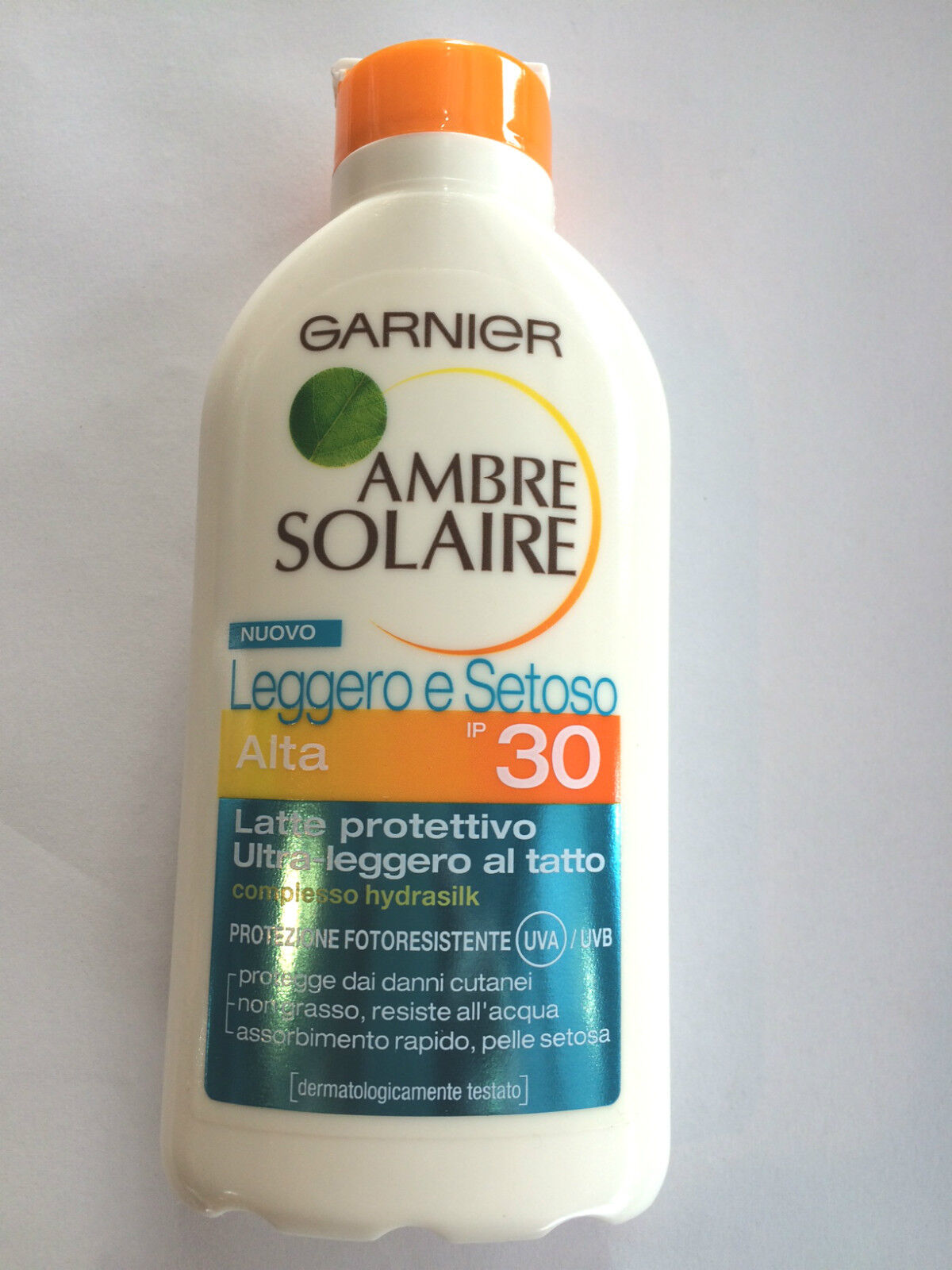 AMBRE SOLAIRE GARNIER LEGGERO E SETOSO LATTE PROTETTIVO IP30 FOTORESISTENTE