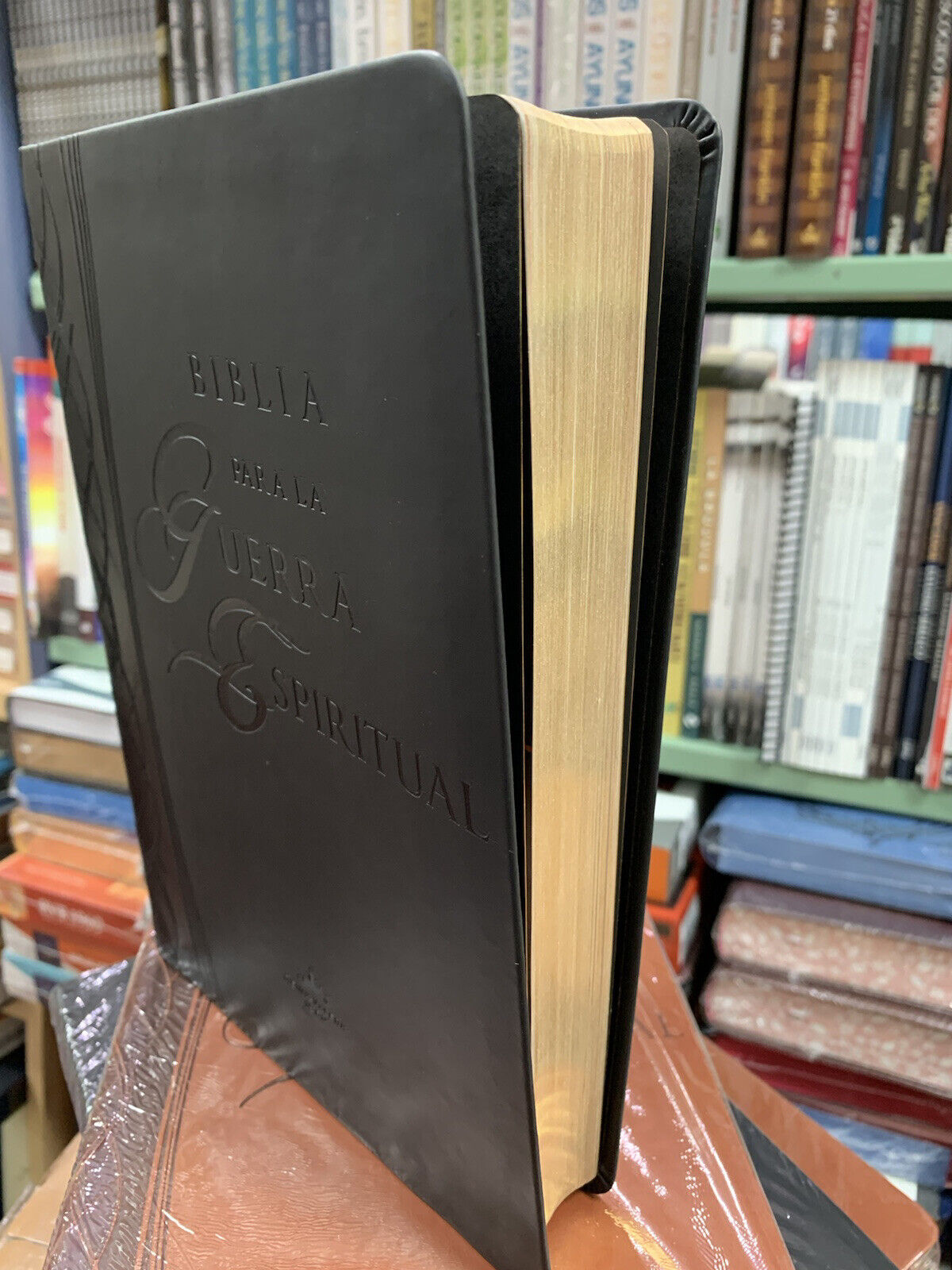 Biblia per La Guerra Espiritual (Imitación Piel Negra) : Riena Valera 1960