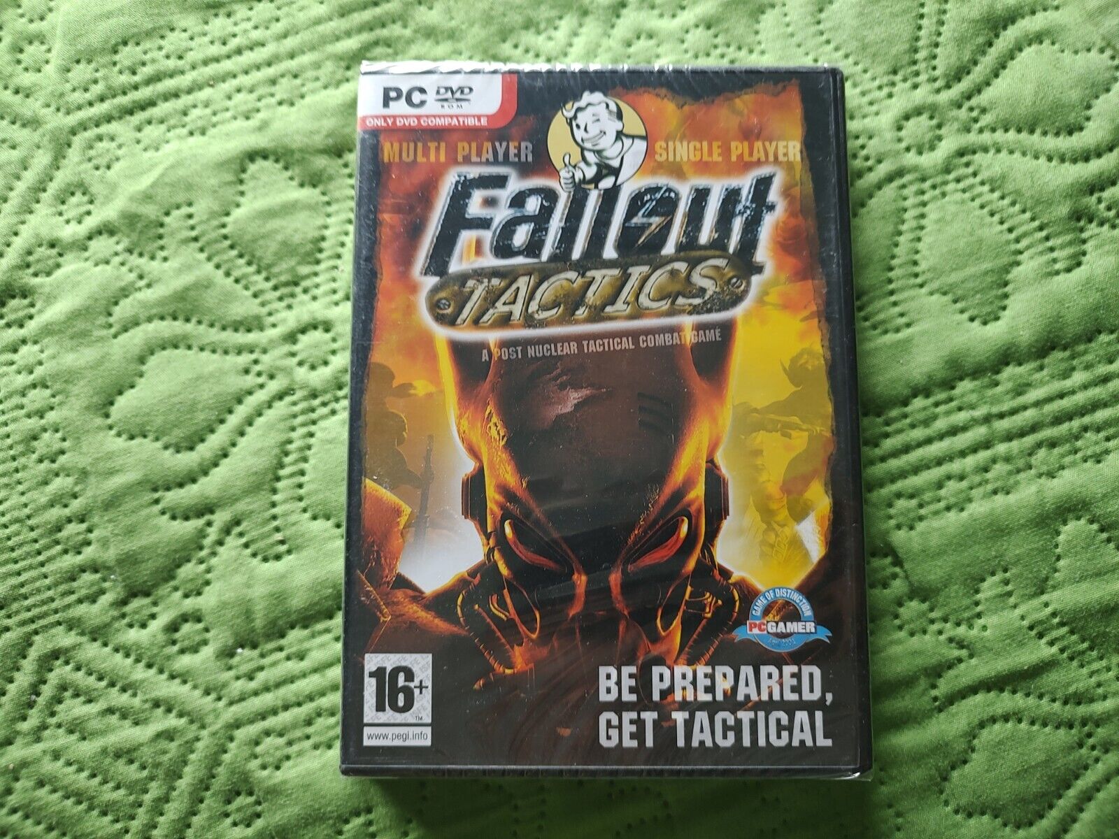 PC CD ROM DISC WINDOWS FALLOUT TACTICS NEW. SEALED. ENGLISH.