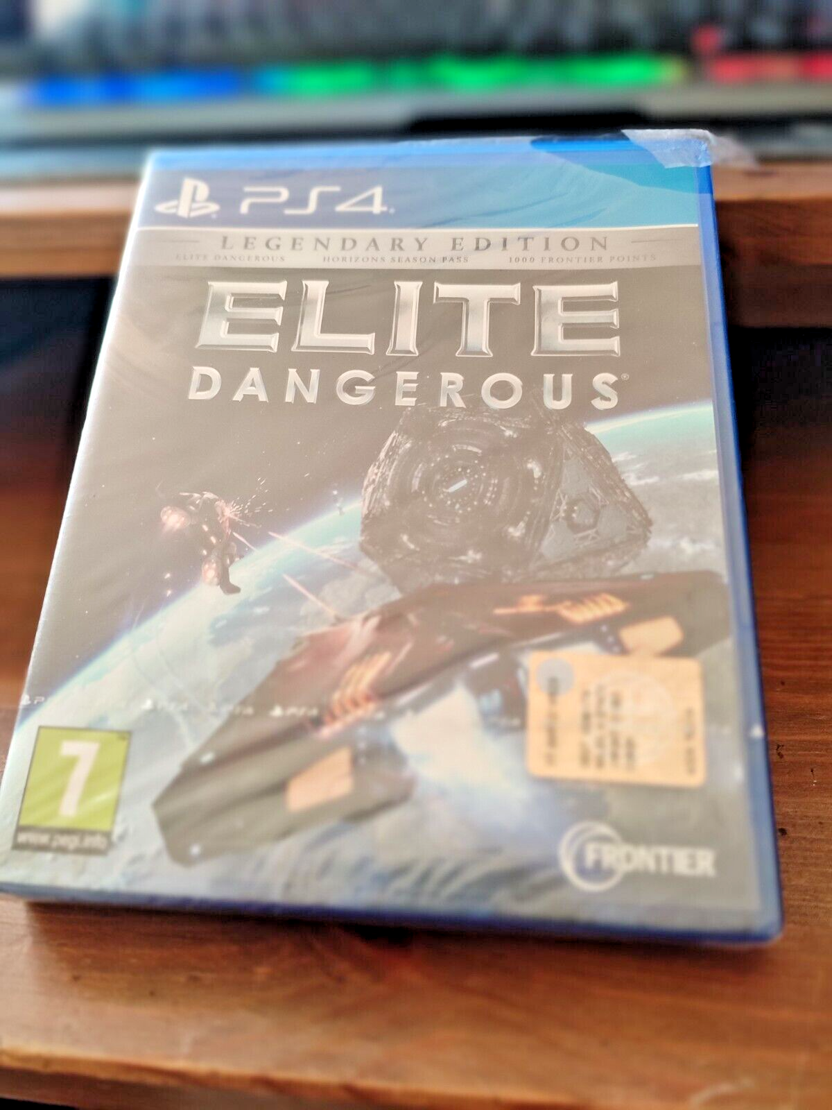 ELITE DANGEROUS LEGENDARY EDITION - PS 4 PLAYSTATION 4 NUOVO SIGILLATO RARO
