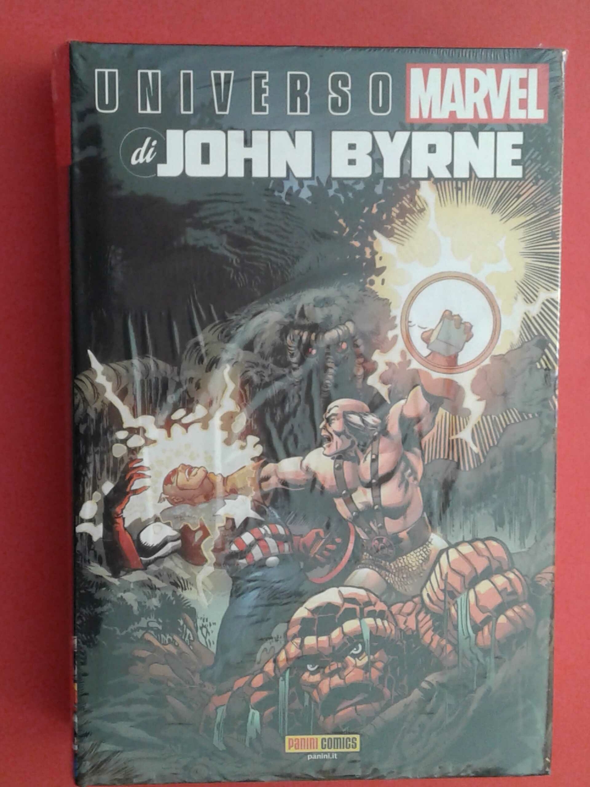 MARVEL OMNIBUS- UNIVERSO MARVEL- DI:JOHN BYRNE- VOLUMONE CARTONATO- SIGILLATO...
