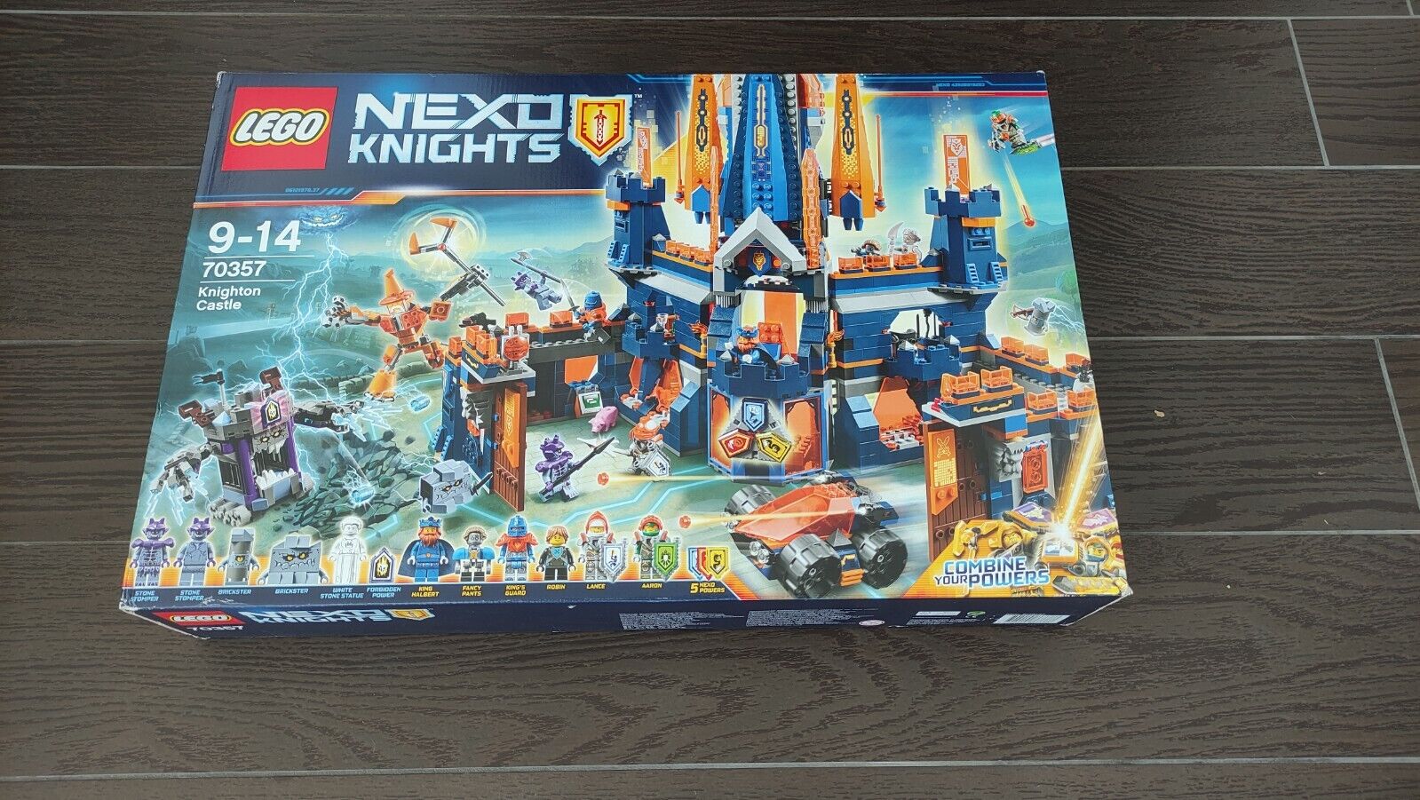 LEGO 70357 Knighton Castle Nexo Knights Damaged Box