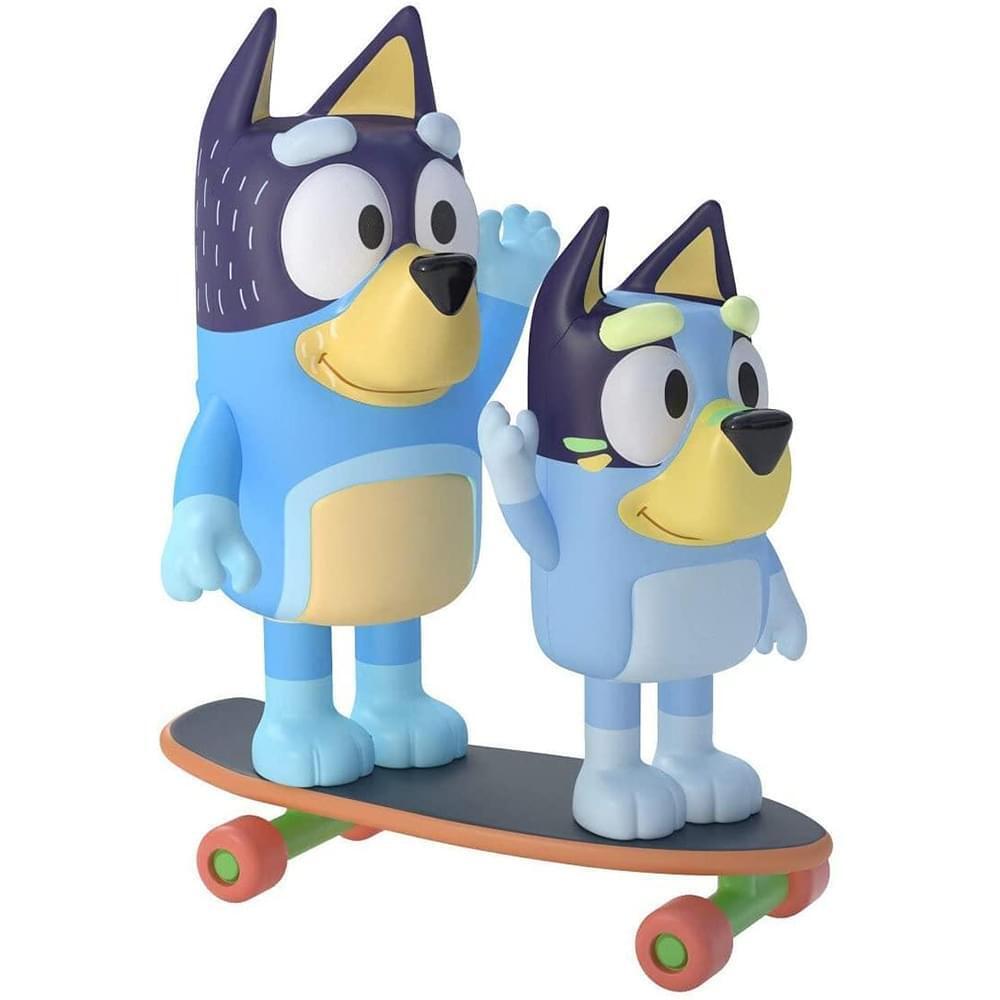 Bluey Skateboard Action Figure 2 Confezione Bluey & Bandito