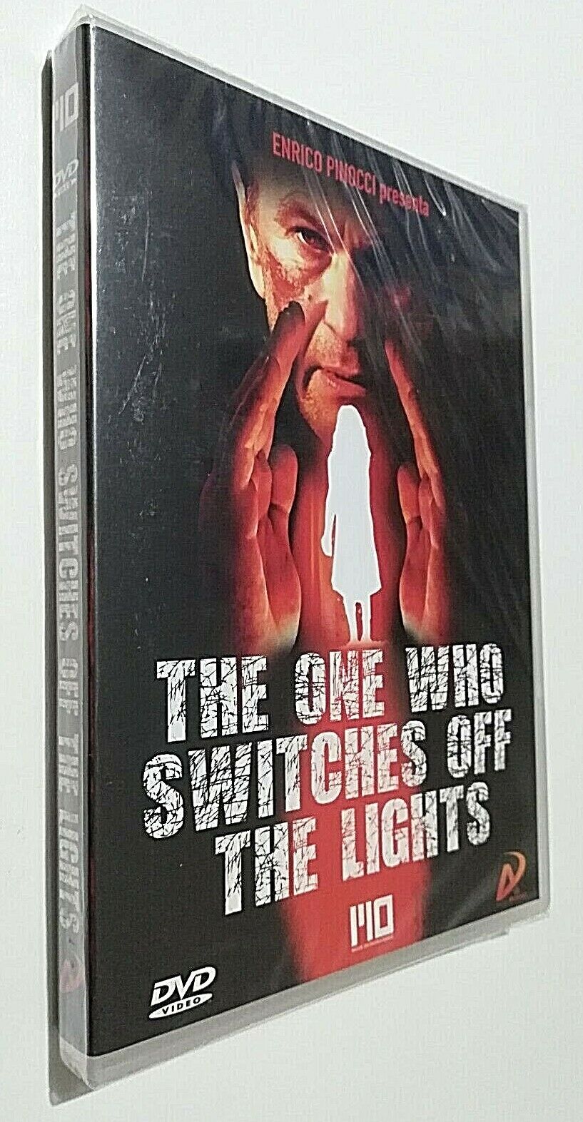 THE ONE WHO SWITCHES OFF THE LIGHTS - DVD (EDIZIONE VENDITA) Nuovo
