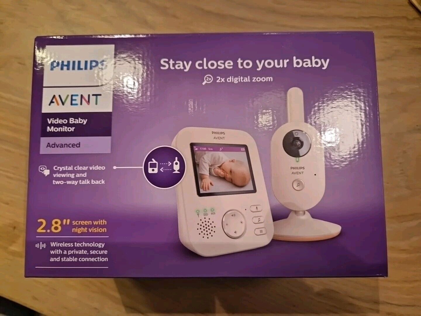 Philips Avent Advanced Video Baby Monitor con telecamera e audio, colore Coral C