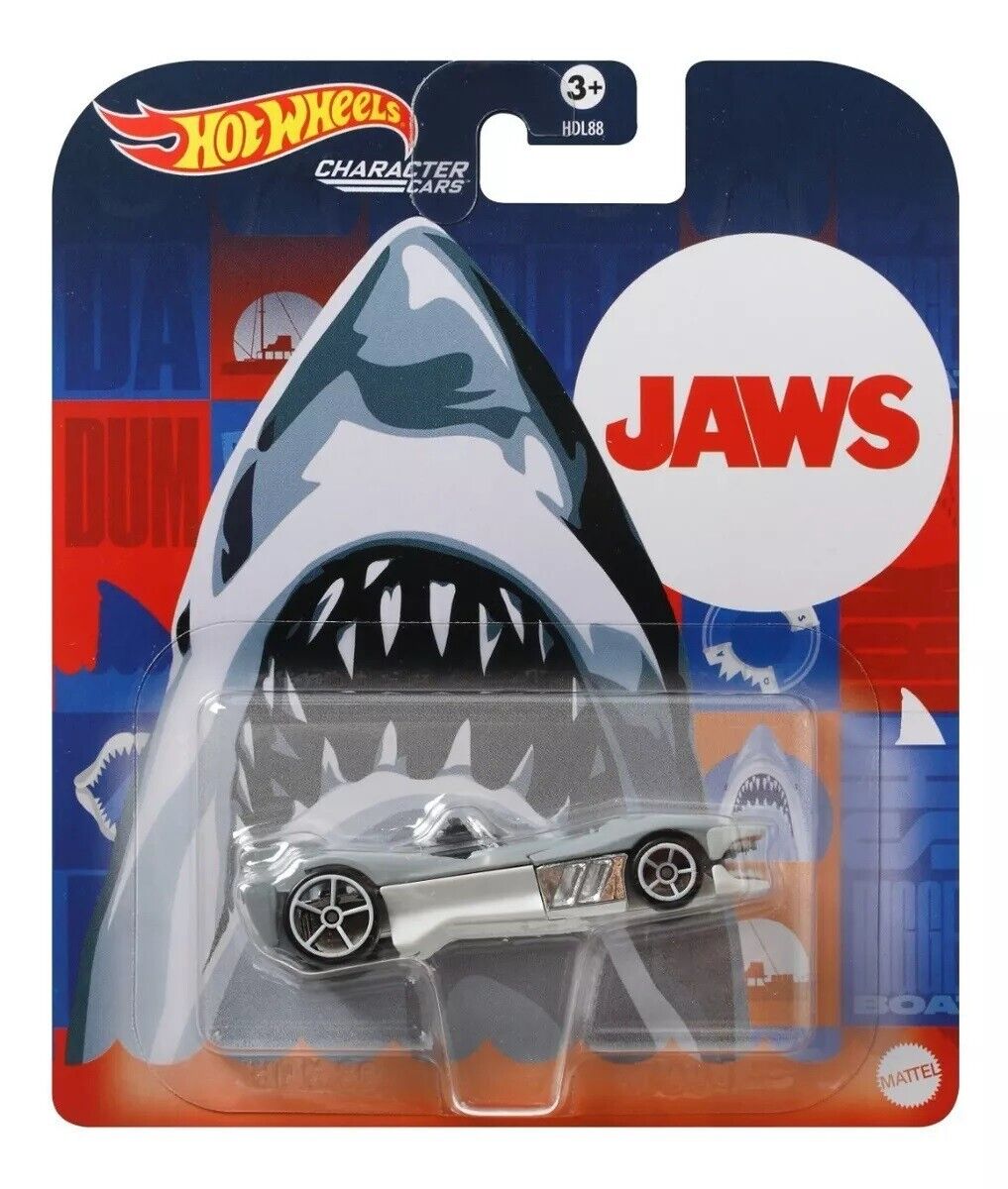 CHARACTER CARS JAWS Squalo Modello Auto DieCast 1:64 8cm Hot Wheels HDM88