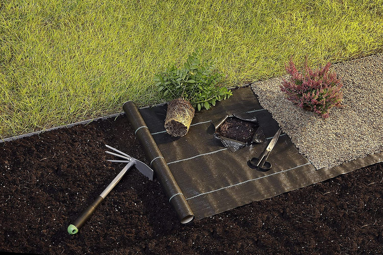 Telo pacciamatura nero mt 2,1 x 200 =mq 420 anti erbacce per orto, giardino, stabilizzazione uv cod:ferx.telip.11.stock